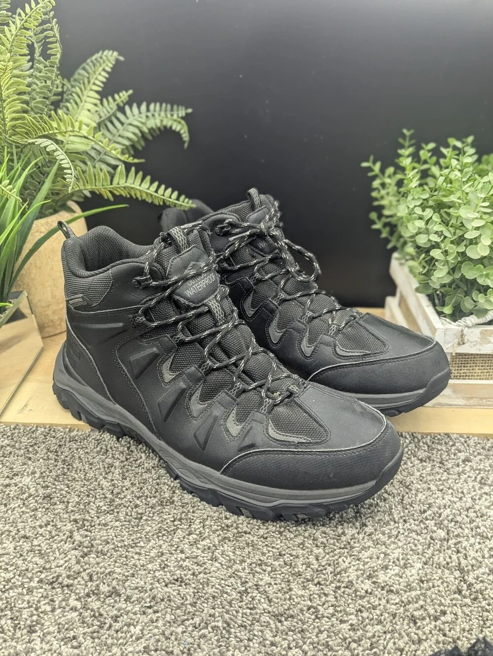 Skechers very nice